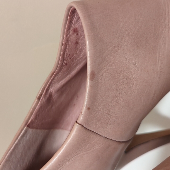 Vince Camuto, size 11, fawn - Picture 5 of 5